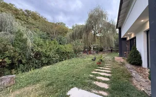 Casa Individuala Zona Schit, 4 Camere, 4 Bai, 1600mp Teren - Poză 29