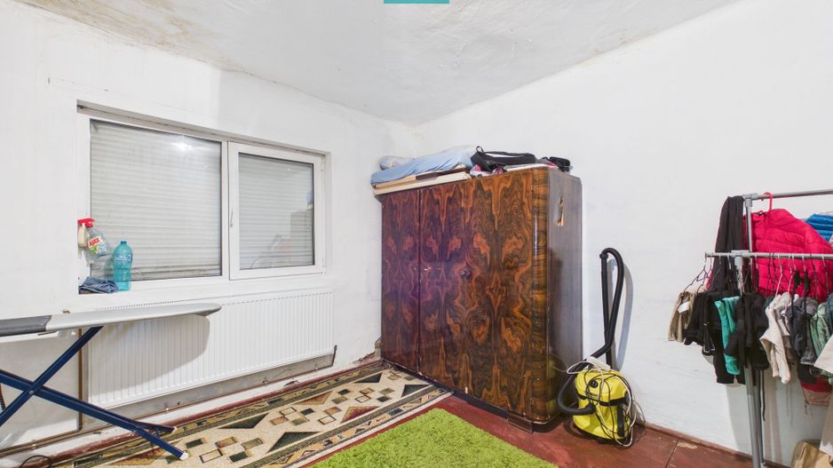 Casă cu 3 camere de vânzare în zona Bujac - Poză 20