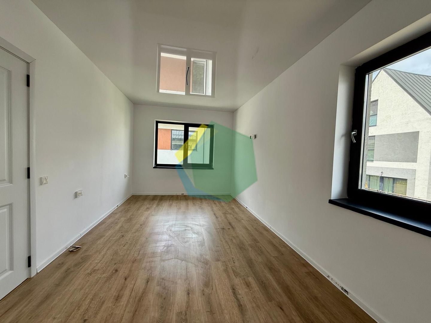 Vila duplex moderna nouă în Otopeni | Curte 160mp | Mutare imediată - Poză 12