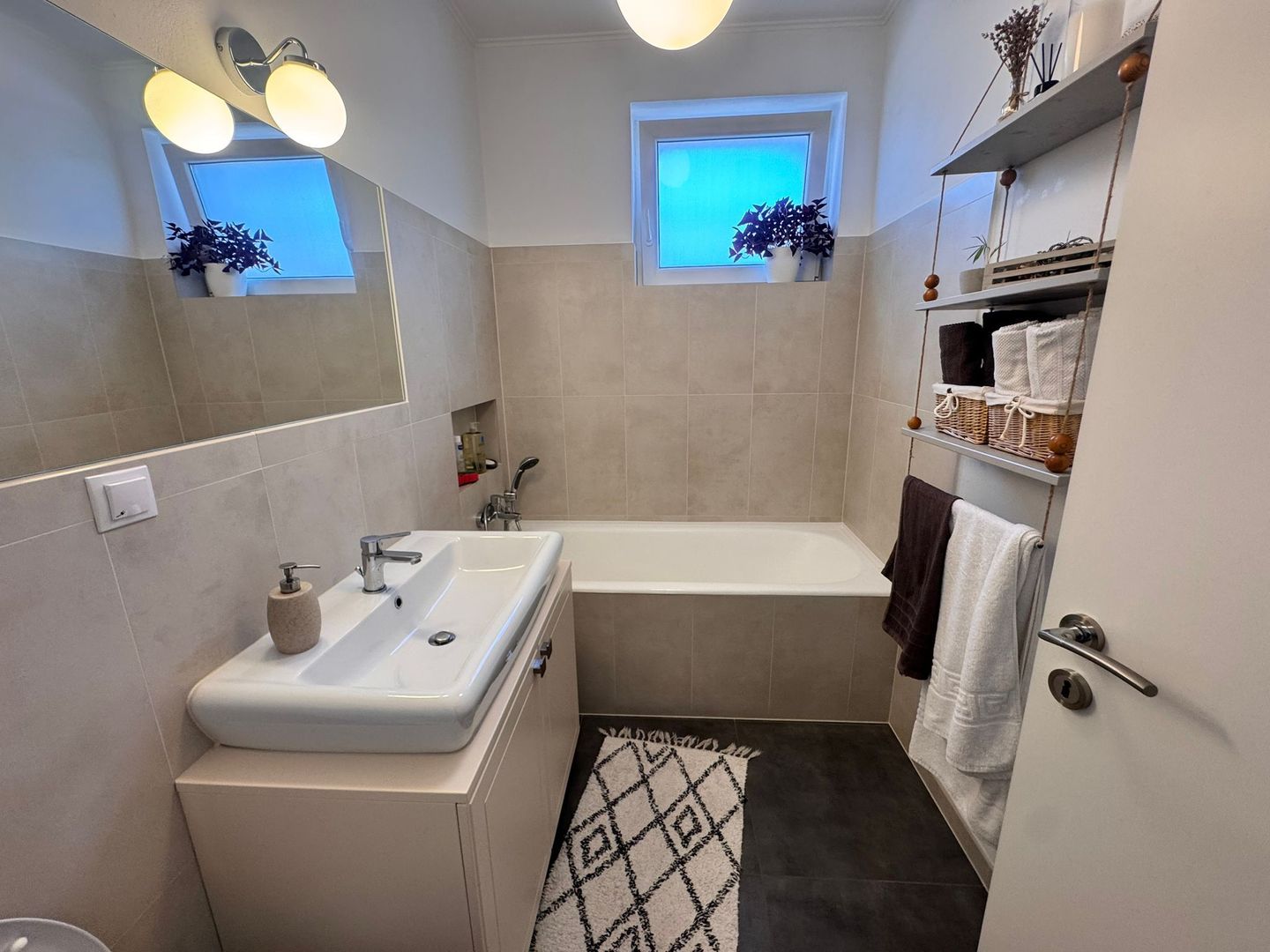 Apartament mobilat utilat premium, Selimbar Sibiu - Poză 7