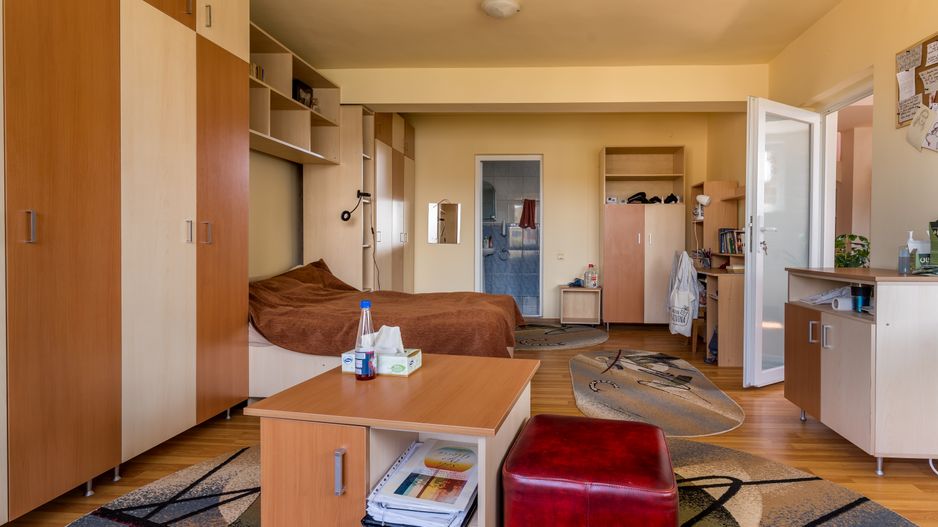 Casă pe 5 nivel–Ideală pentru Locuință, Sediu Firmă sau Investiție! - Poză 10