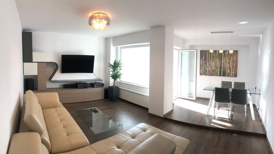 Apartament 4 camere, Centrul Civic Brasov - Poză 1