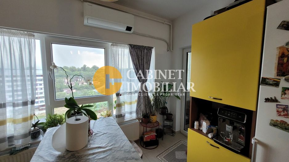 Apartament 3 camere DECOMANDAT - PACURARI - Poză 2