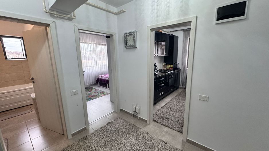 AP. 2 CAMERE - MOBILAT, BUCATARIE INCHISA, PARCARE INCLUSA,COMISION O% - Poză 3