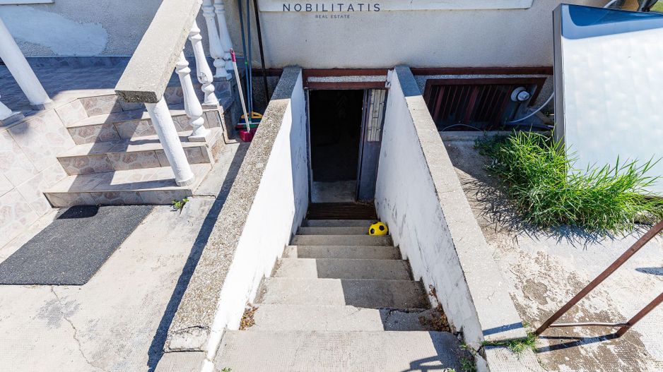 Vânzare casă individuală cu potențial extraordinar în Dumbrăvița - Poză 12