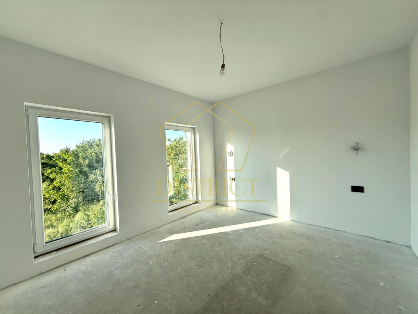 Duplex premium despartit prin camera tehnica | Giroc - Poză 3