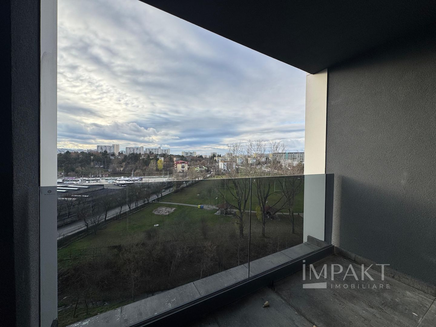 Proprietar ofer apartament la prima inchiriere - Poză 11