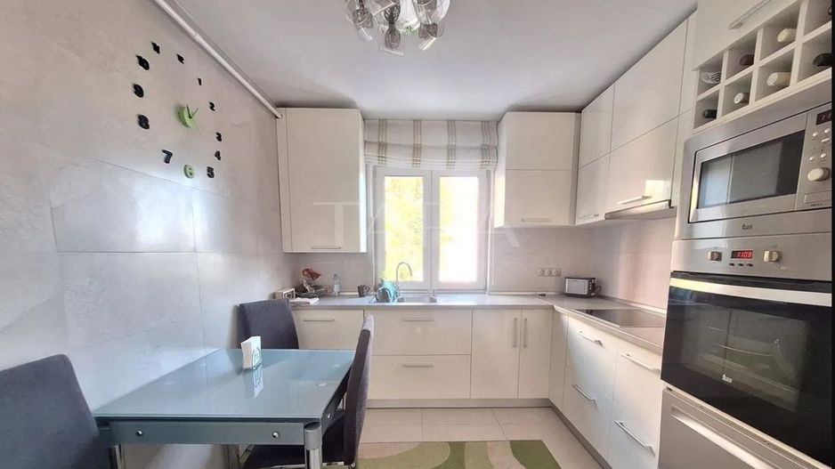 Apartament cu 3 camere în zona Mănăștur. - Poză 2