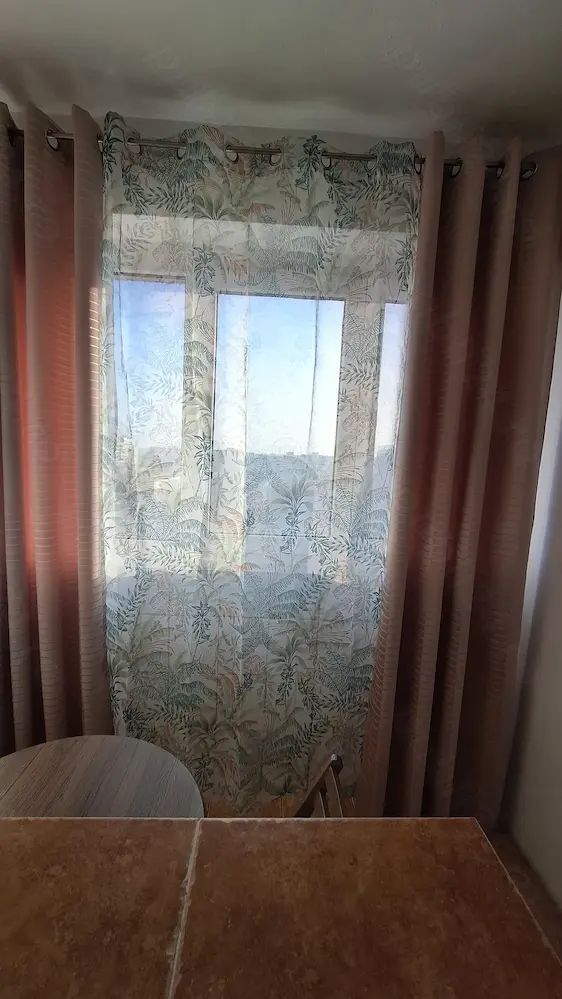 Garsoniera mobilata complet,  modernă, 3 min metrou Titan - Poză 8