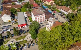 Cladire cu 24 camere, langa Castelul Regal Savarsin - Poză 2