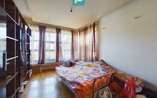 Vilă spațioasă cu 8 camere, Grădiște - Poză 3