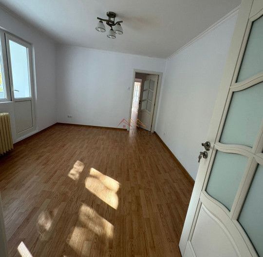Apartament 3 camere, renovat 2024, 69 mp utili, Nord, Ploiesti - Poză 1