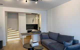 Vila urbana cu gradina langa parc in Tunari - Poză 1