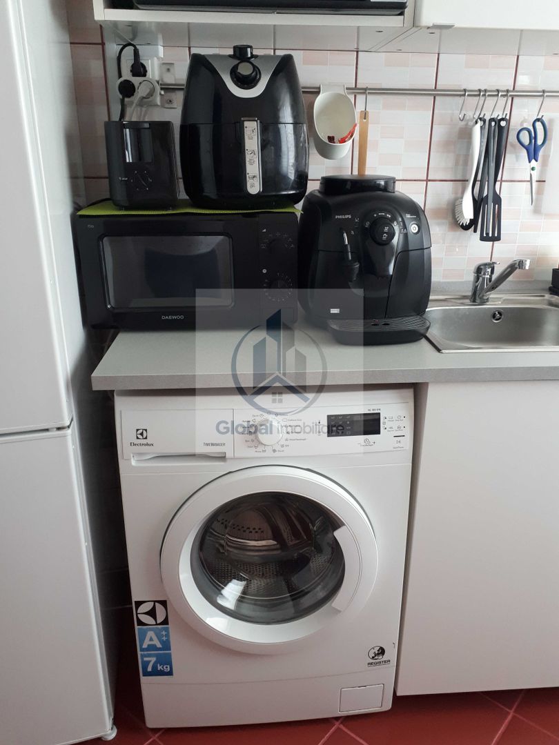 Inchiriez apartament decomandat 2 camere - Poză 7