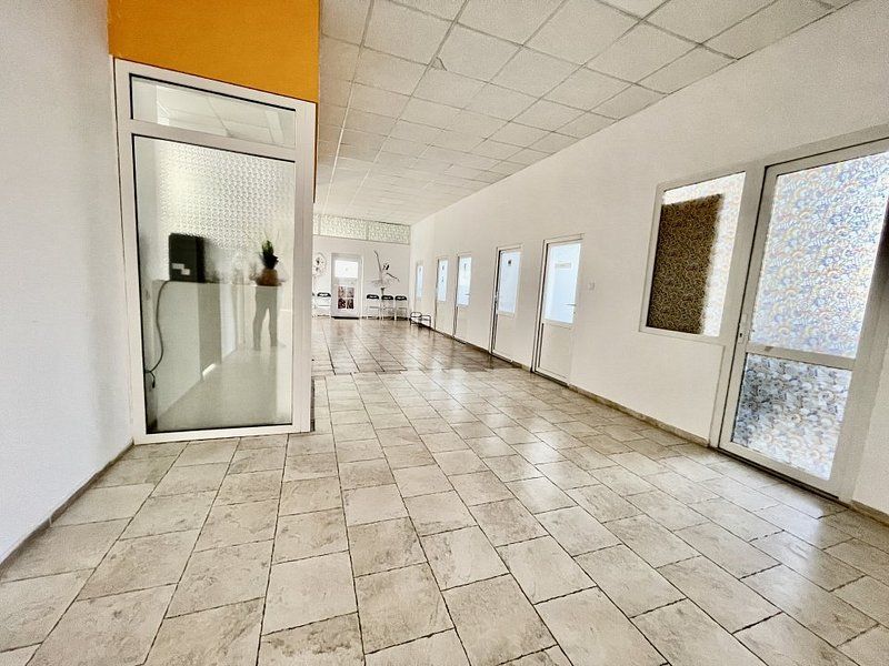 Spatiu pentru birou - Dumbrăvița - Poză 9