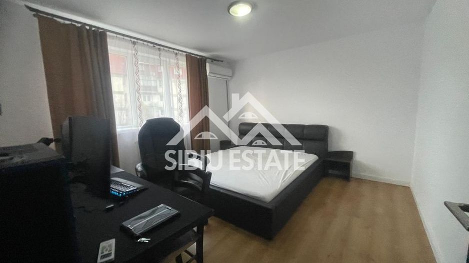 Apartament de vanzare cu 3 camere spatios s.u. 81.3mp-Super pret - Poză 5