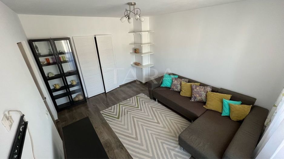 Apartament luminos pe Calea Turzii – 2 camere, etaj 7, balcon. - Poză 2
