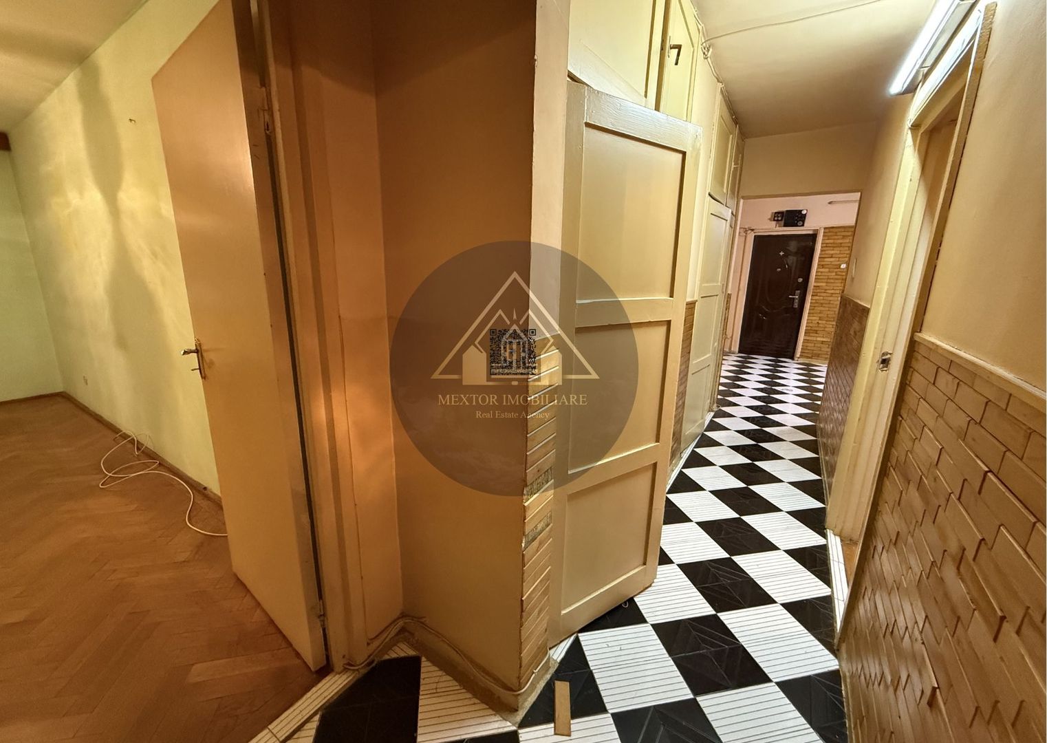 Apartament 4 camere, Dupa Zid Medias - Poză 3