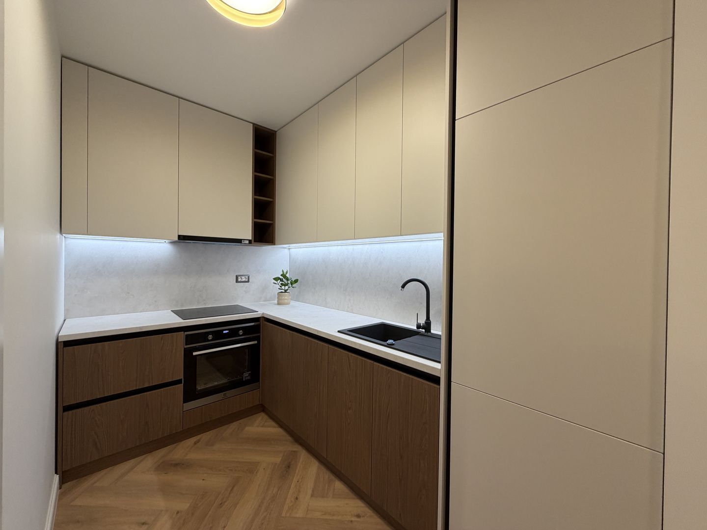 Nou - Prima Inchiriere | Mobilat si Utilat | Terasa | Parcare - Poză 9