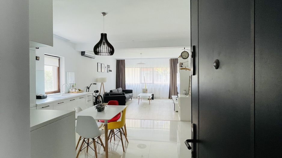 INCHIRIAT - Apartament modern cu 3 camere & 2 bai | 72 mp | Terasa inchisa - Poză 32