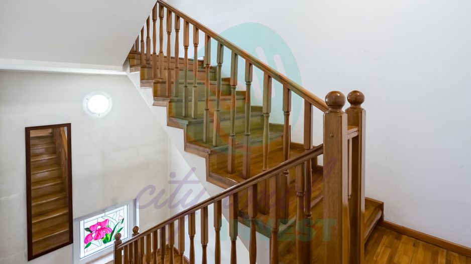 Vila spatioasa in zona Erou Iancu Nicolae - British School - Poză 11