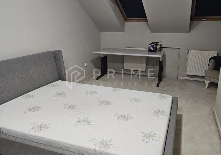 Apartament cu mansardă, 2 camere de închiriat – zona 7 Noiembrie - Poză 7