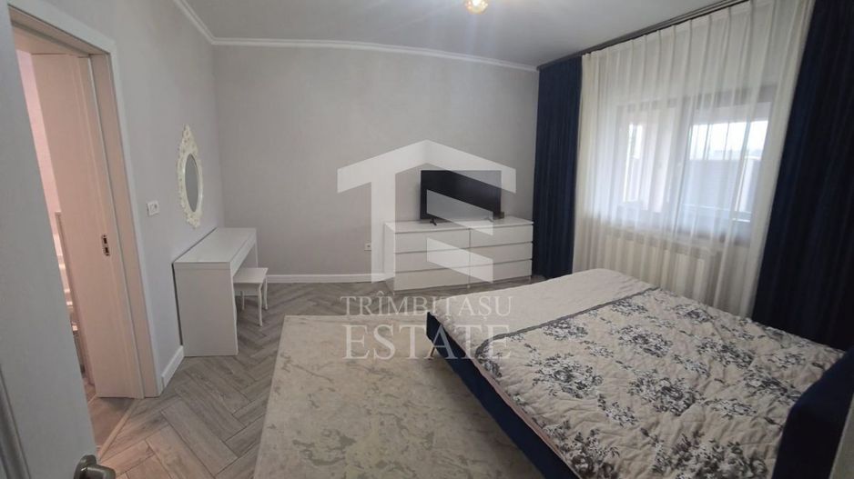 TUZLA - 3 camere | modern | lux | gata de mutat | complet mobilata - Poză 9