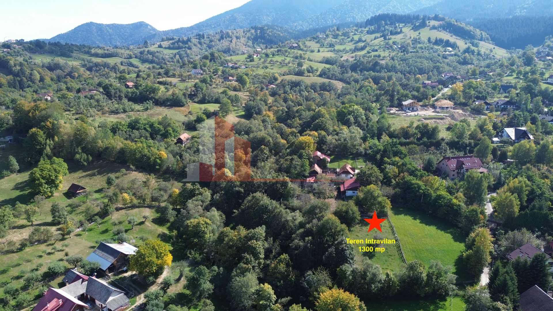 Teren intravilan 1.300 mp | Vedere Piatra Craiului | Bran Poarta - Poză 4