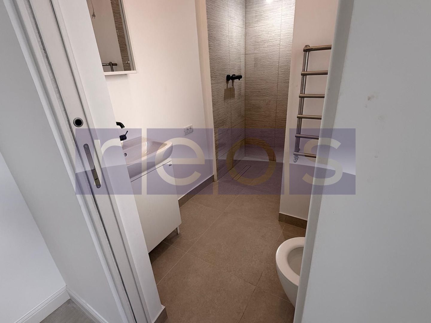 SPATIU COMERCIAL DE INCHIRIAT | 47 MP | RENOVAT | ZONA PIATA VICTORIEI - Poză 9