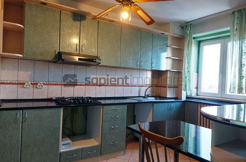 Ap.cu 3 camere, tip U, in Cantemir - Poză 4