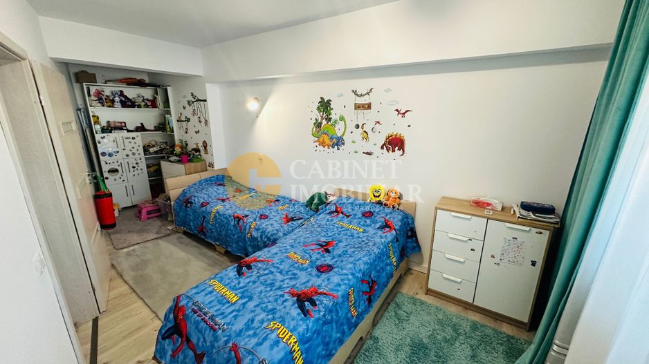 4 CAMERE RENOVAT - ETAJ 3 - BLOC DIN 1990 - ROND ZIMBRU - Poză 4