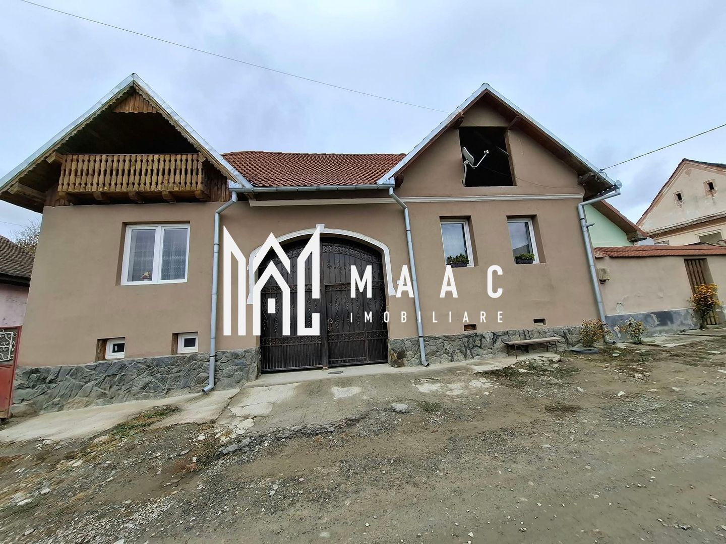 Casă 6 camere de vânzare | Colun | 160 mp - Poză 1