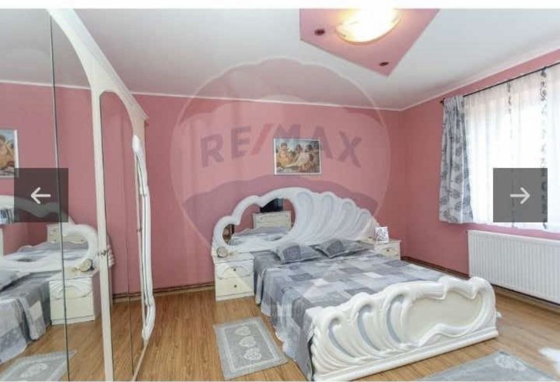 Casa/Vila 4 camere de vanzare - Poză 2