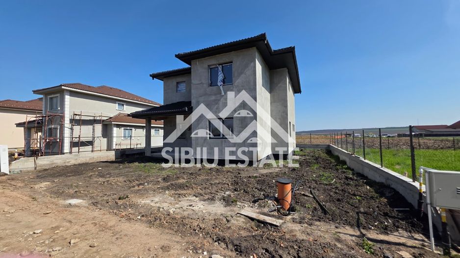 Casa individuala 5 camere ,super pret, Sura Mica ,Sibiu - Poză 3
