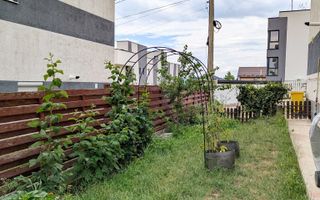Casă eficientă energetic, tip duplex, cu sistem fotovoltaic, Rediu, Iași – 5 min de Kaufland Păcurari - Poză 8