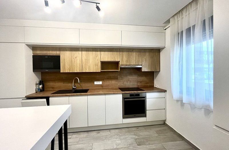 Apartament 3 camere, spațios si modern, terasa 20 mp, la intrare in Dumbrăvița - Poză 5