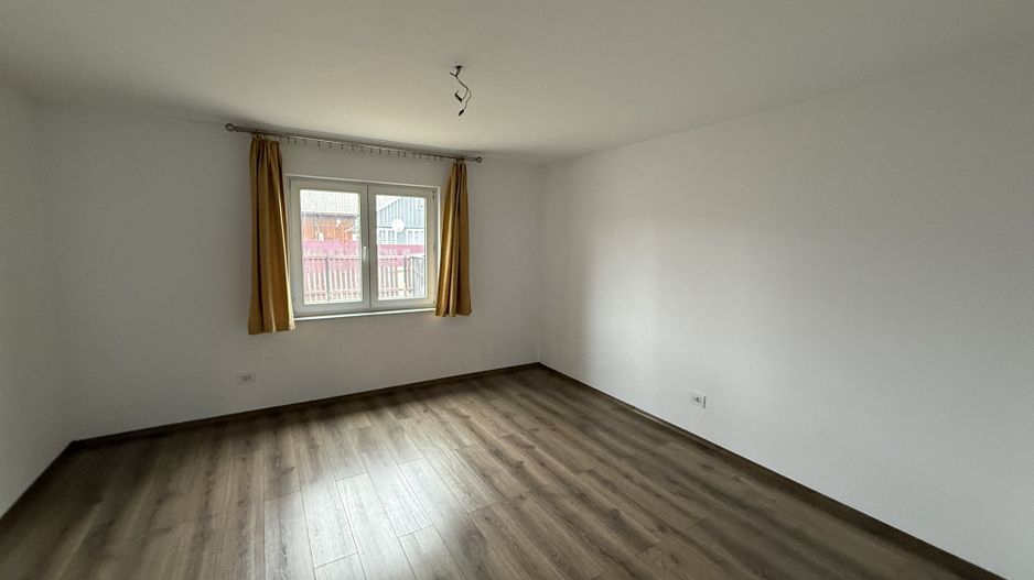 Casă de vânzare | Dornești | Zonă centrală - Poză 8