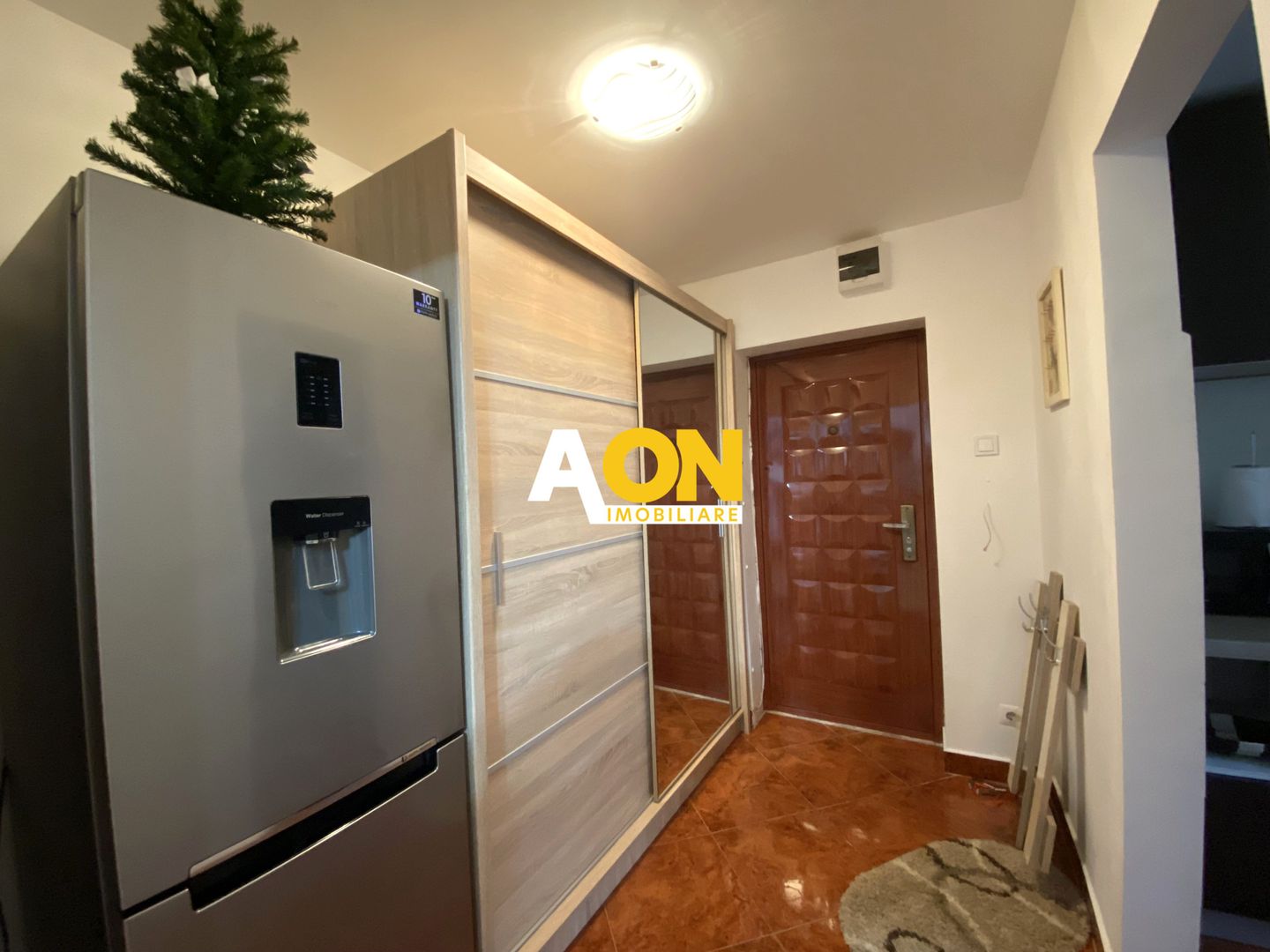 Apartament cu 2 Camere, Zona Cetate - Poză 10