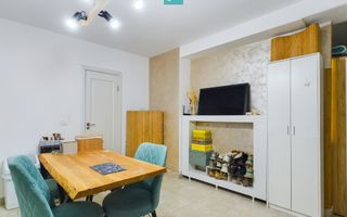 Apartament cu 2 camere la curte , renovat recent - Poză 5