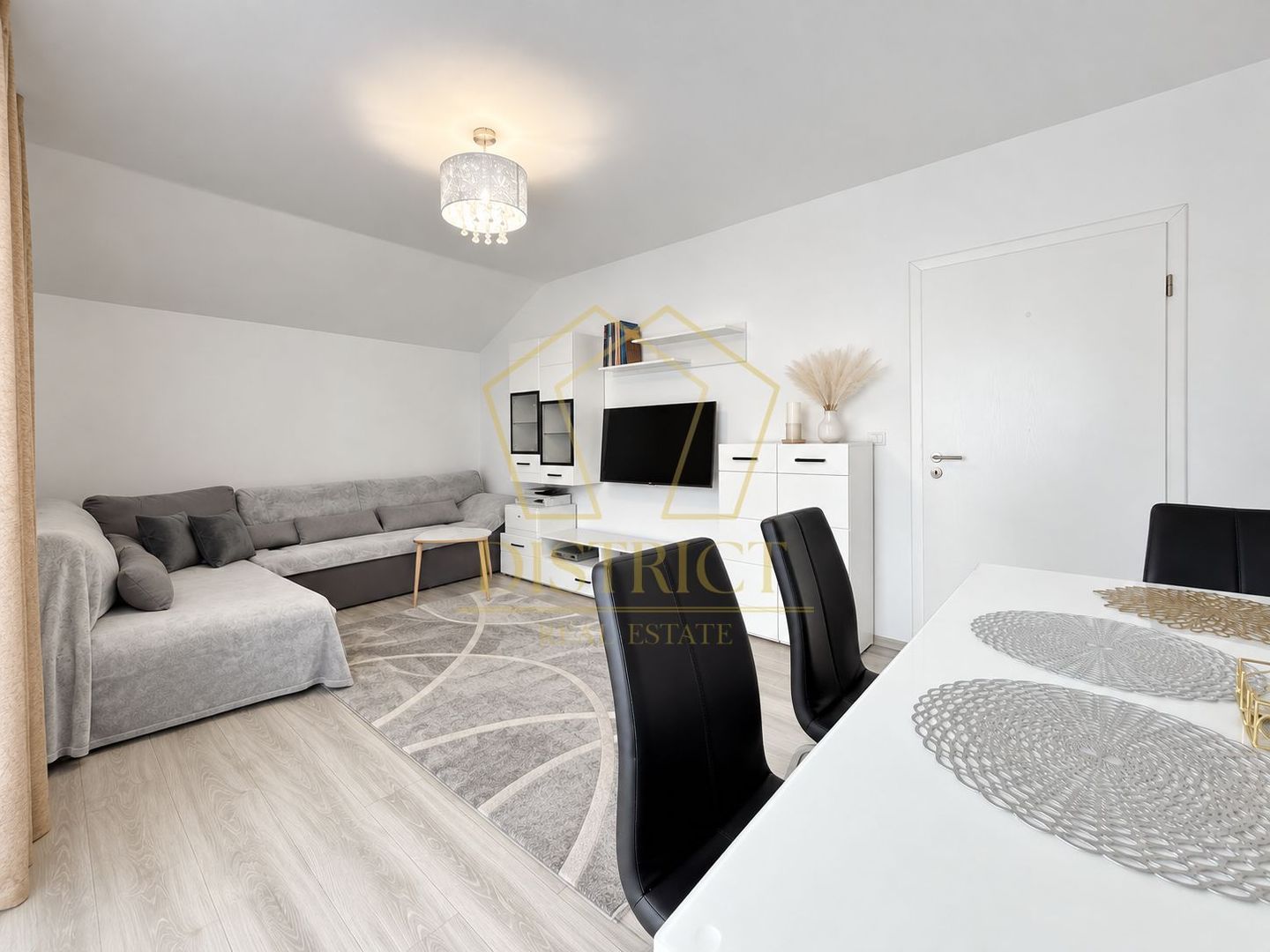 Apartament cu 2 camere mobilat | Etajul 1 | 57 mp utili | in Giroc la asfalt. - Poză 5
