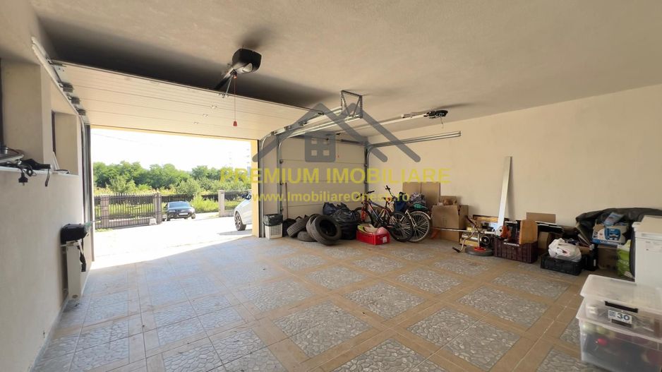 Vilă P+M cu teren de 4.200 mp + Garaj - Onești - Poză 31