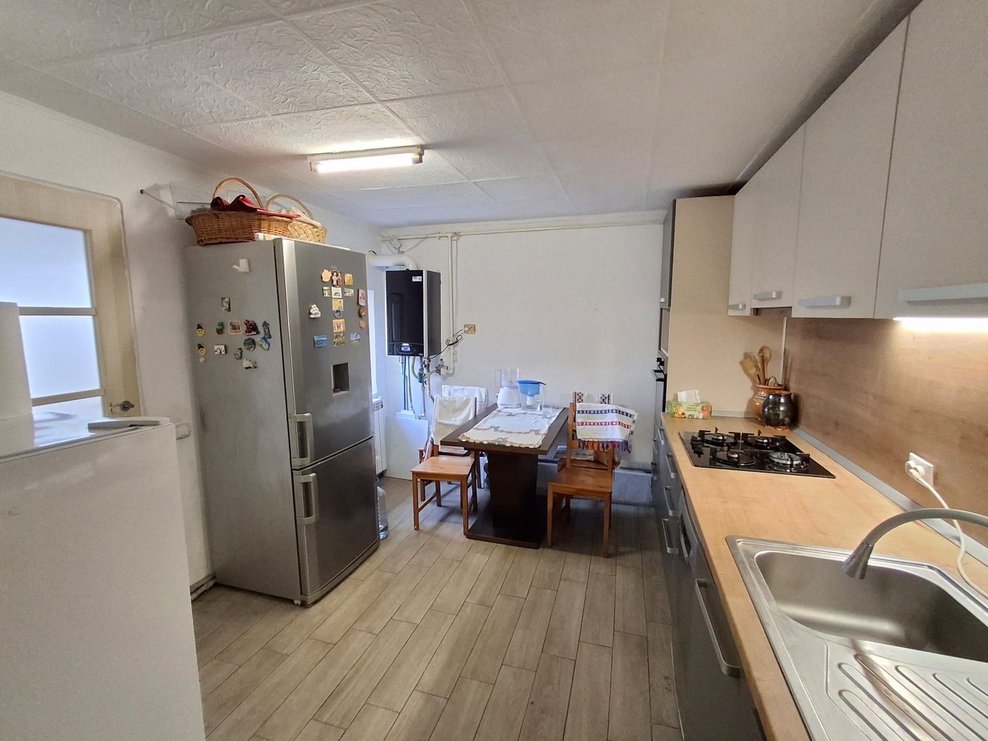 Casa de vanzare 3 camere Zona  Timpuri Noi - Poză 8