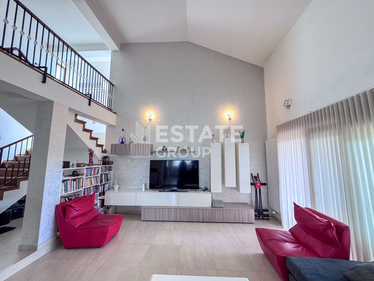 Casa spatioasa Mosnita Noua, mobilata si utilata - Poză 1