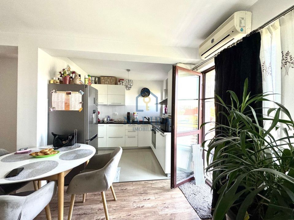 Apartament cu 3 camere de vanzare pe 2 nivele, spatios - Victoriei - Poză 5