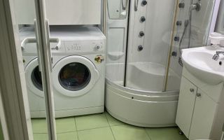 Apartament 2 camere semidecomandat strada Lamotesti - Poză 3