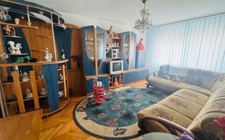 APARTAMENT 2 CAMERE ETAJ 2 GRUI CAMPULUNG - Poză 2