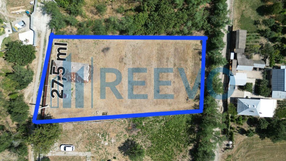 Casă și teren de vânzare în Parincea jud. Bacău. - Poză 1