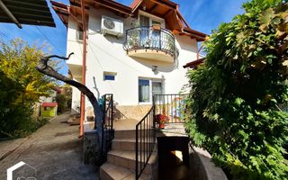 Casa tip duplex cu 6 camere, zona Republicii - Poză 1