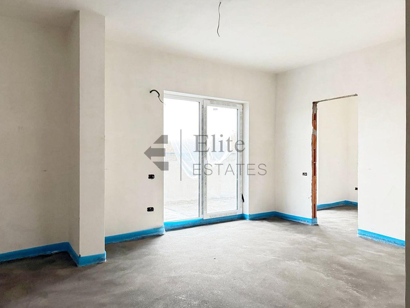 Apartament studio cu terasa 20 mp in Baile Felix Bihor - Poză 2