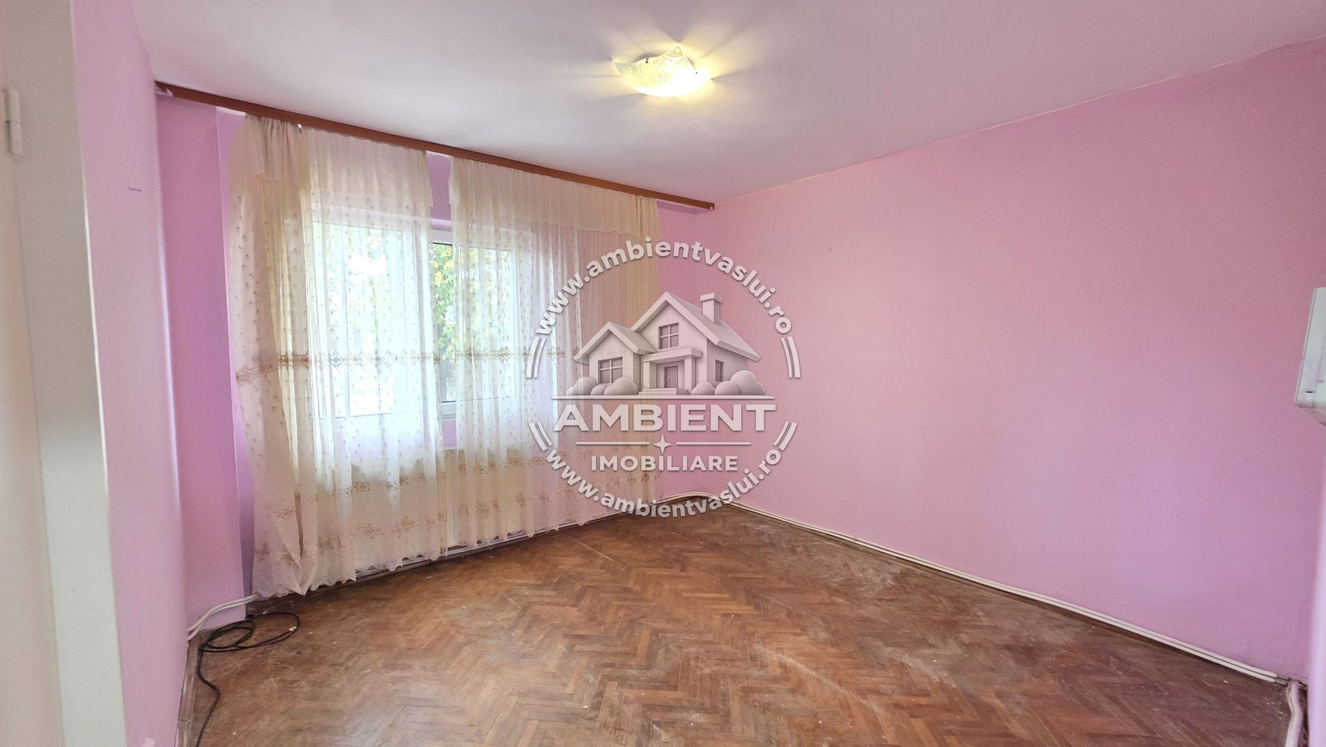 Apartament cu 2 camere, etaj 1, VASLUI - zona DONICI; - Poză 8